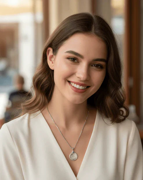 قلادة بدلاية لفظ الجلالة بخط الثلث